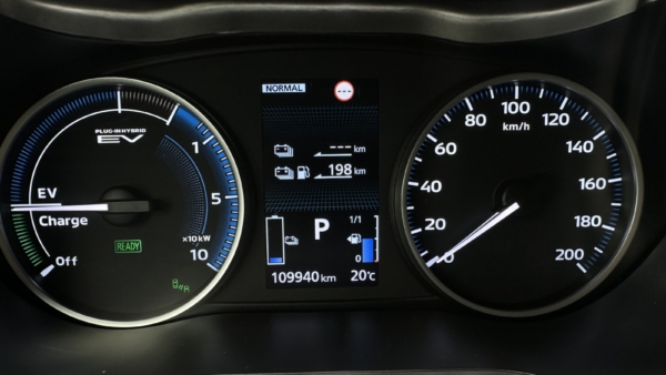 Mitsubishi Eclipse Cross 2,4 PHEV 4WD 2022 m. Įkraunamas hibridas 7