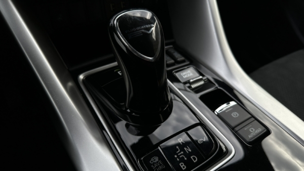 Mitsubishi Eclipse Cross 2,4 PHEV 4WD 2022 m. Įkraunamas hibridas 21