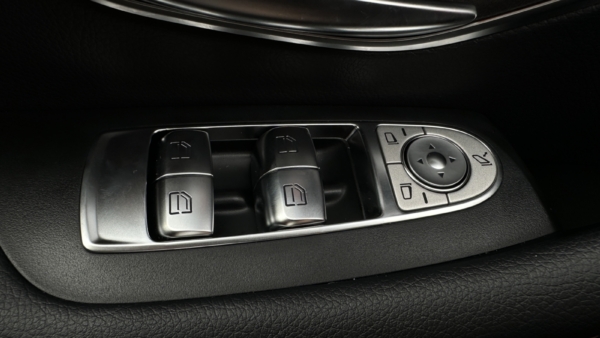 Mercedes-Benz AMG E53 4MATIC 2023 m. 20