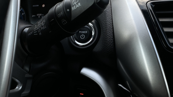 Mitsubishi Eclipse Cross 2,4 PHEV 4WD 2022 m. Įkraunamas hibridas 12