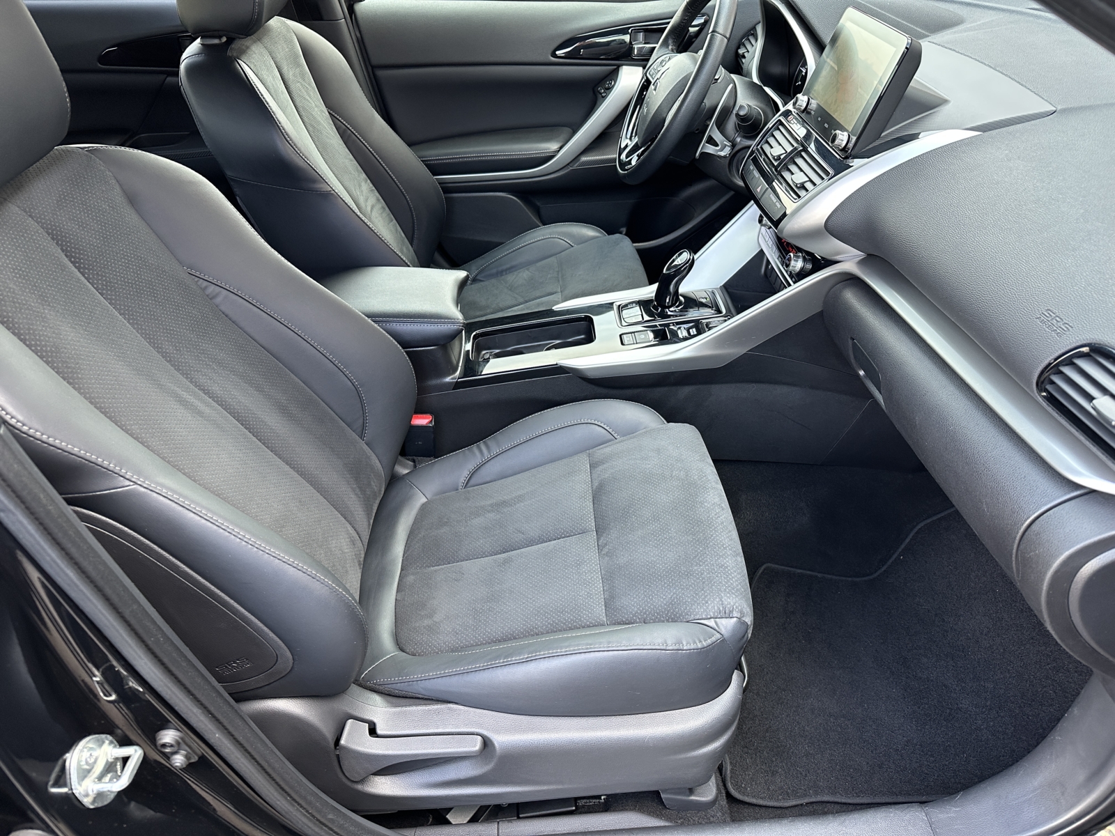 Mitsubishi Eclipse Cross 2,4 PHEV 4WD 2022 m. Įkraunamas hibridas 4