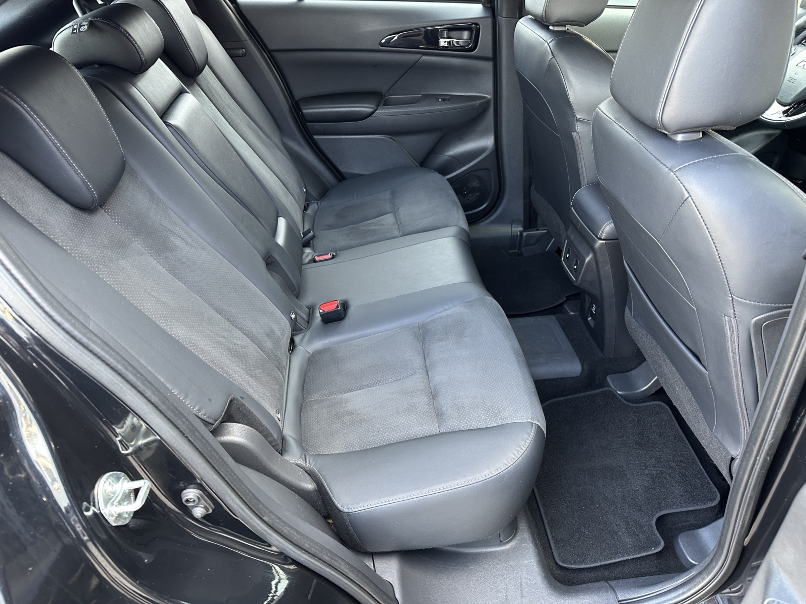 Mitsubishi Eclipse Cross 2,4 PHEV 4WD 2022 m. Įkraunamas hibridas 5