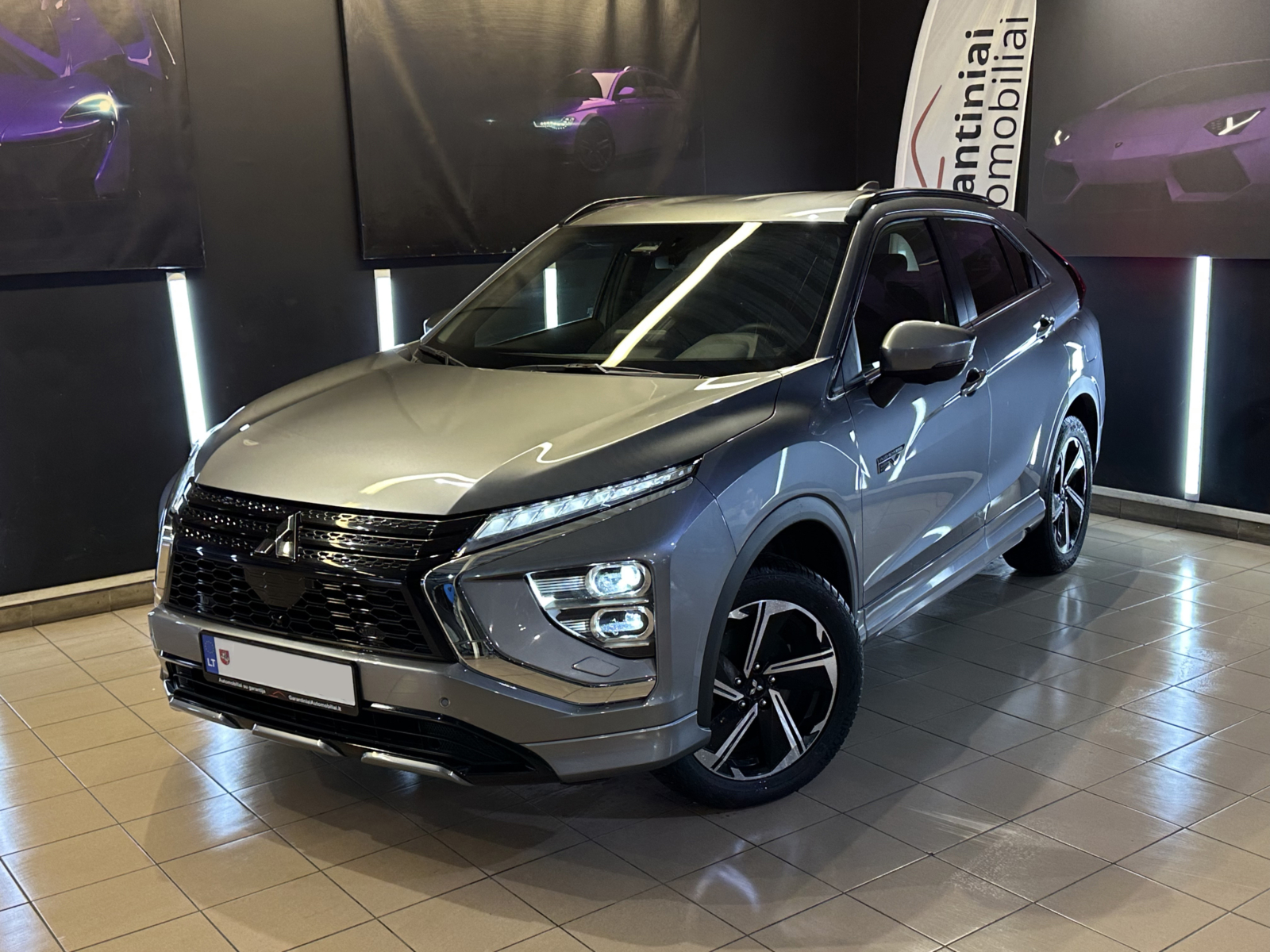 Mitsubishi Eclipse Cross 2,4 PHEV 4WD 2024 m. Įkraunamas hibridas 1