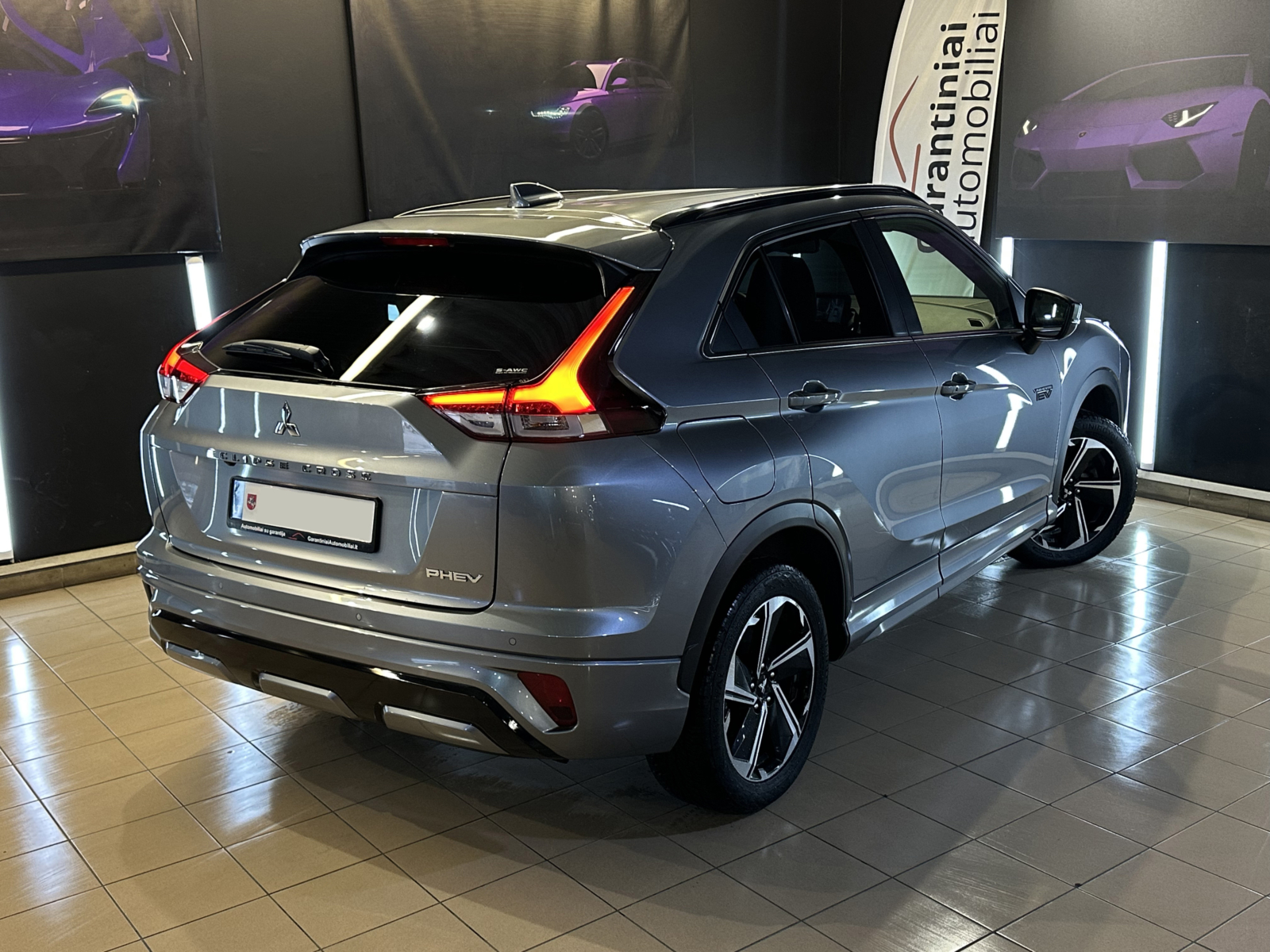 Mitsubishi Eclipse Cross 2,4 PHEV 4WD 2024 m. Įkraunamas hibridas 2