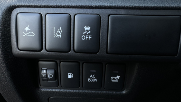 Mitsubishi Eclipse Cross 2,4 PHEV 4WD 2024 m. Įkraunamas hibridas 23