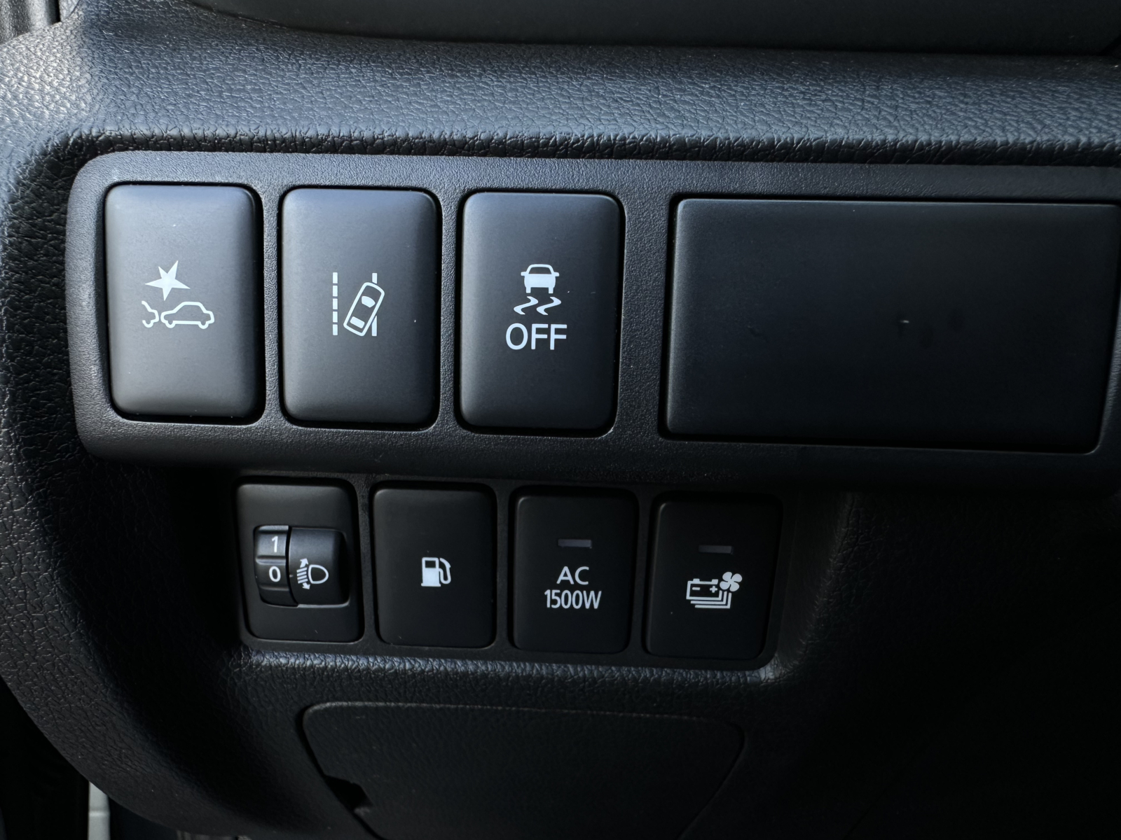 Mitsubishi Eclipse Cross 2,4 PHEV 4WD 2024 m. Įkraunamas hibridas 23