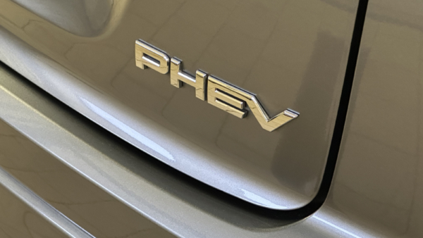 Mitsubishi Eclipse Cross 2,4 PHEV 4WD 2024 m. Įkraunamas hibridas 30