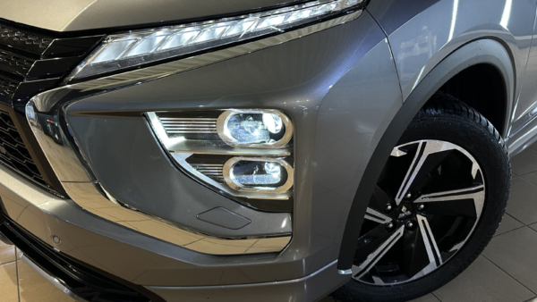 Mitsubishi Eclipse Cross 2,4 PHEV 4WD 2024 m. Įkraunamas hibridas 31