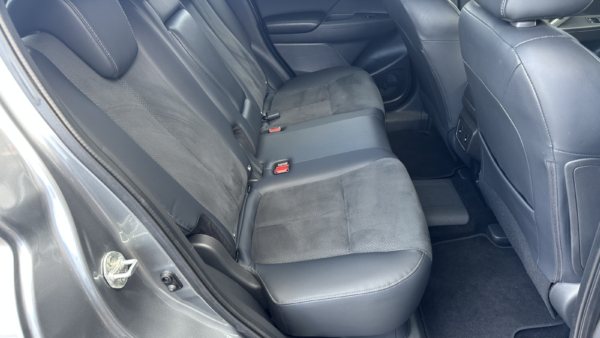 Mitsubishi Eclipse Cross 2,4 PHEV 4WD 2024 m. Įkraunamas hibridas 5
