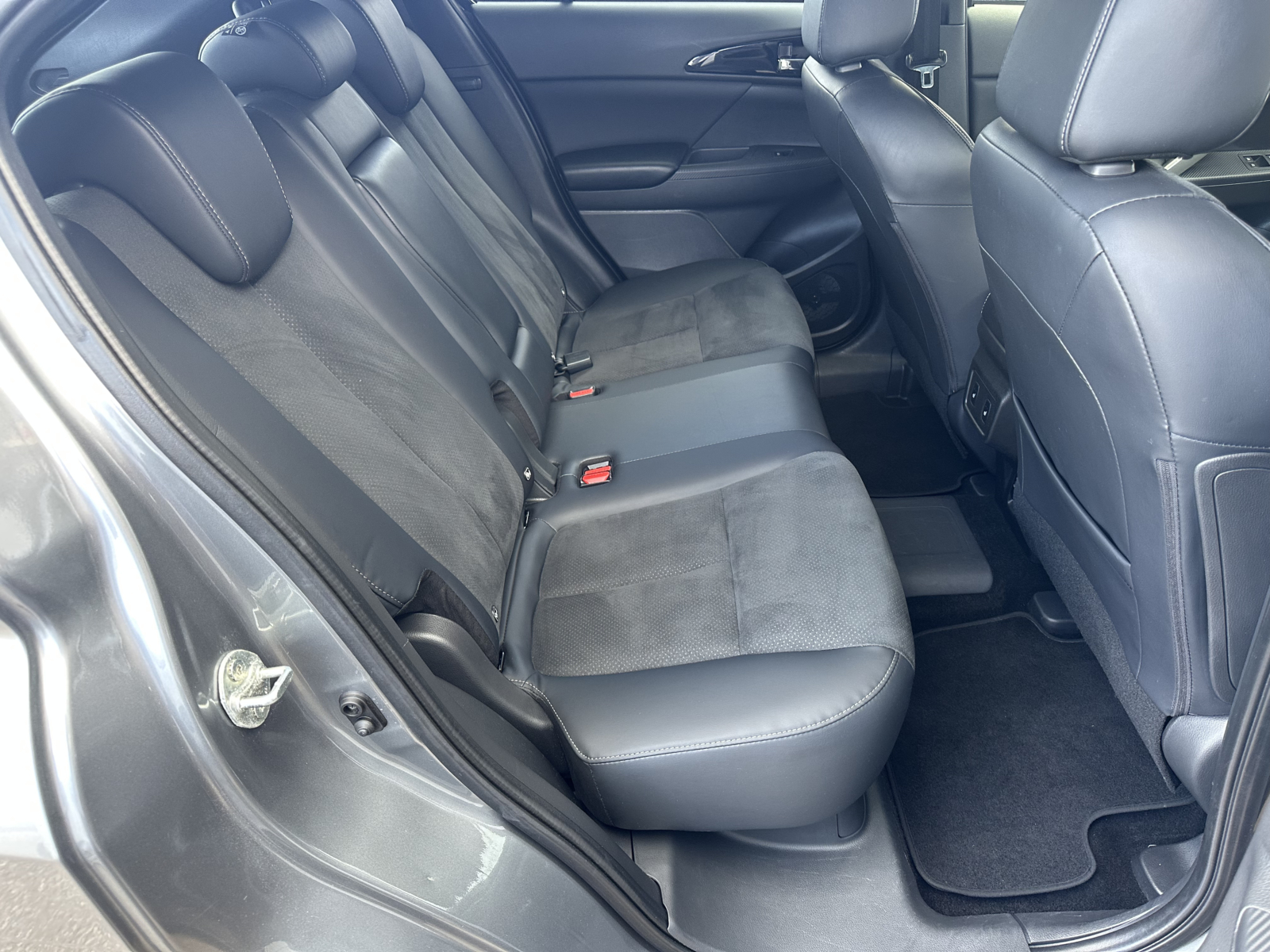 Mitsubishi Eclipse Cross 2,4 PHEV 4WD 2024 m. Įkraunamas hibridas 5