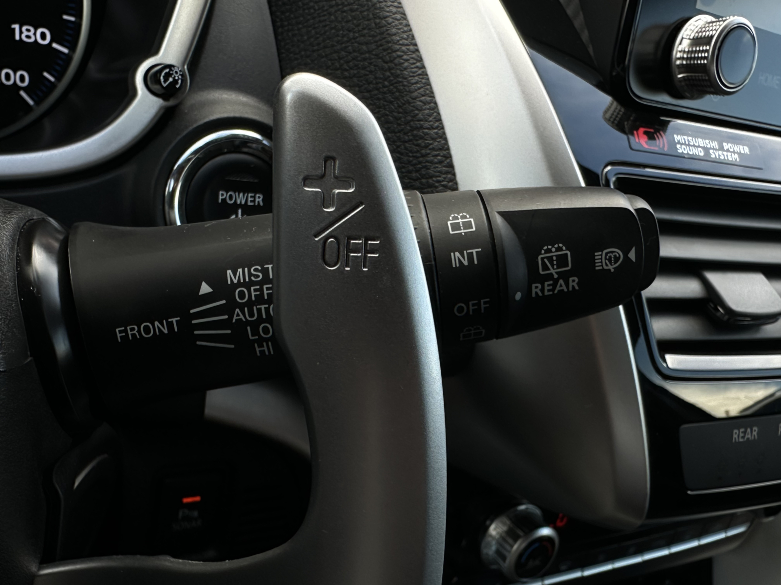 Mitsubishi Eclipse Cross 2,4 PHEV 4WD 2024 m. Įkraunamas hibridas 9