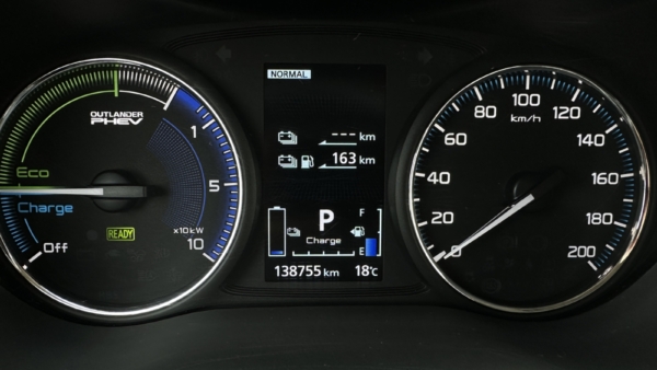 Mitsubishi Outlander 2.4 PHEV 4WD 2020 m. Įkraunamas hibridas. 7