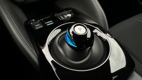 Nissan Leaf N-Connecta 40 kWh 2022 m. Elektromobilis 19