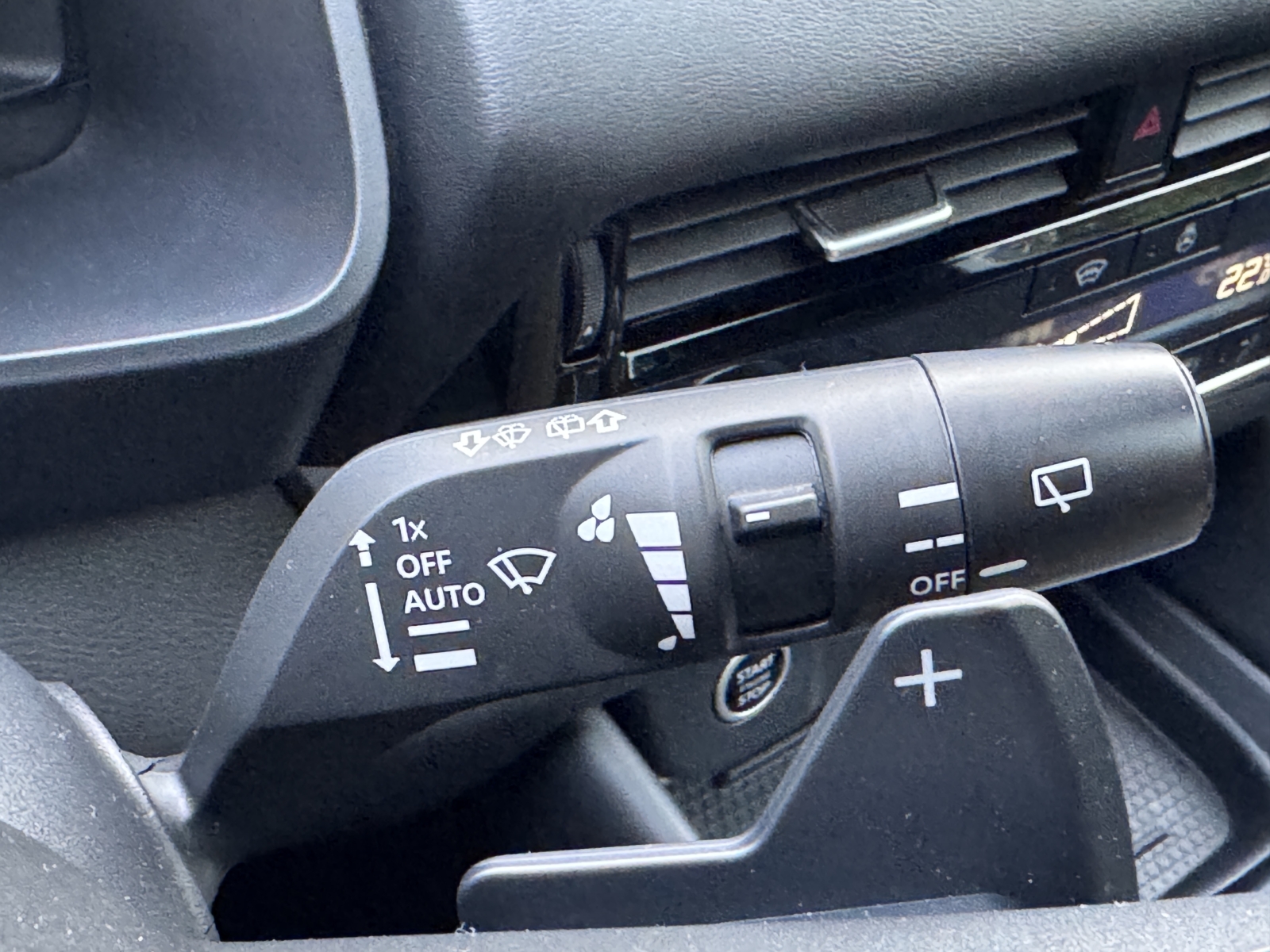 Nissan Qashqai 1.3 DIG-T MHEV N-Connecta Design 2024 m. 16