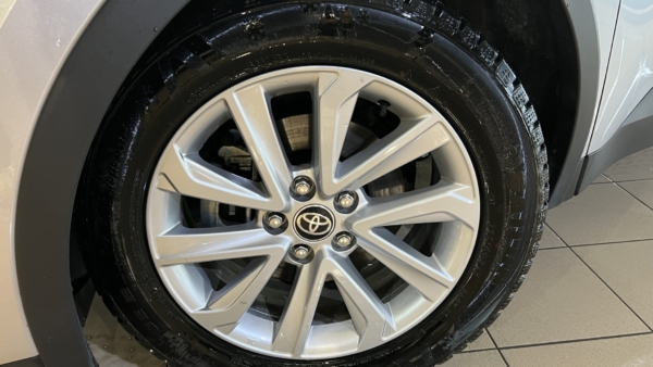 Toyota C-HR 1,8 Hybrid Active 2026 m. 2