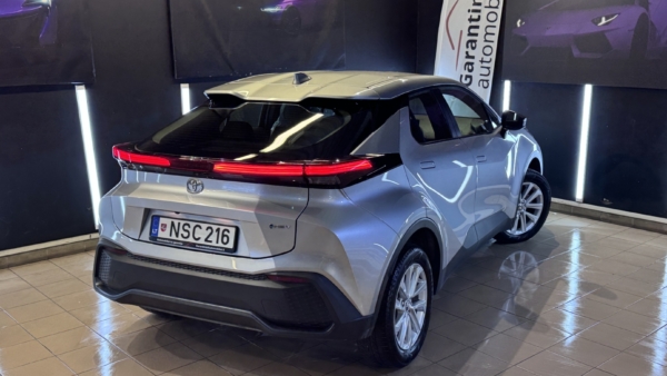 Toyota C-HR 1,8 Hybrid Active 2026 m. 2
