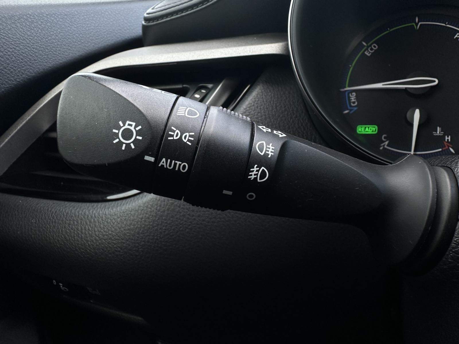 Toyota C-HR 1.8 Hybrid Dynamic 2023 m. 12