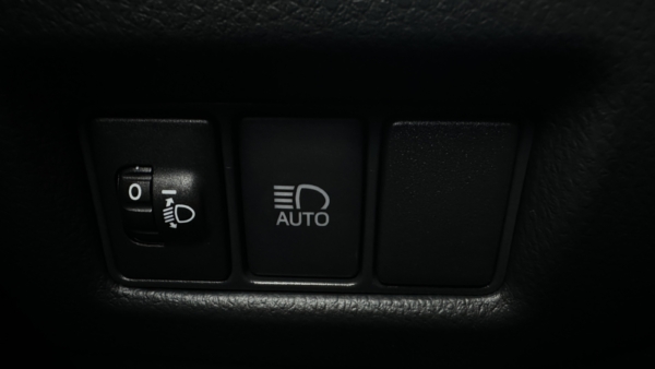 Toyota C-HR 1.8 Hybrid Dynamic 2023 m. 22