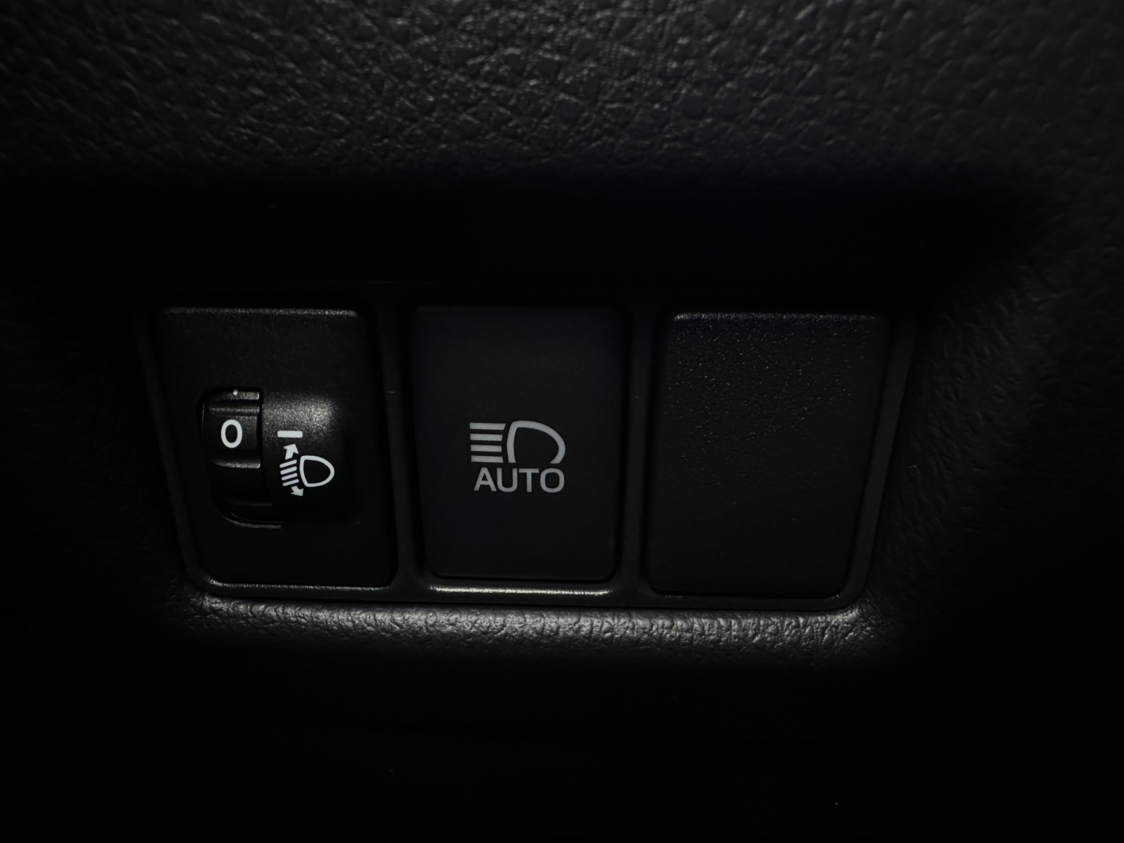 Toyota C-HR 1.8 Hybrid Dynamic 2023 m. 22