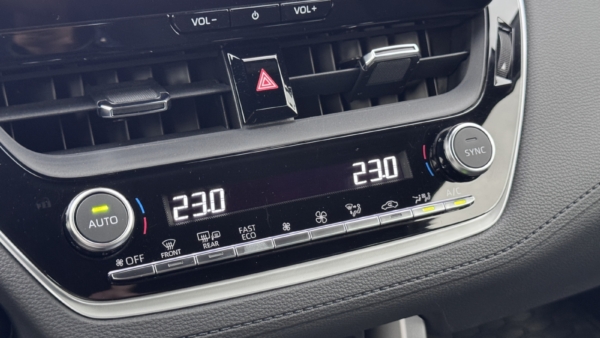 Toyota Corolla Cross 1.8 Active 2024 m. 20