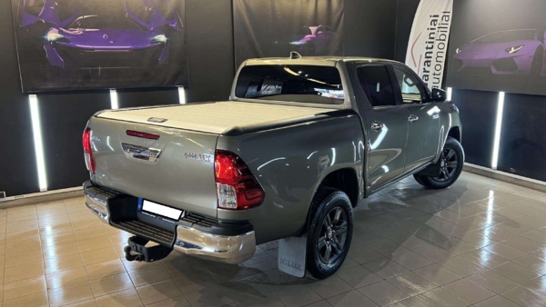 Toyota Hilux 2,8 AT Active + Cover paketas 2023 m. 2