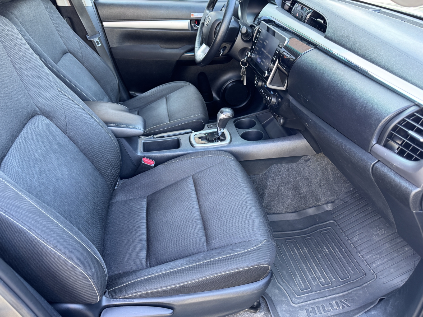 Toyota Hilux 2,8 AT Active + Cover paketas 2023 m. 4