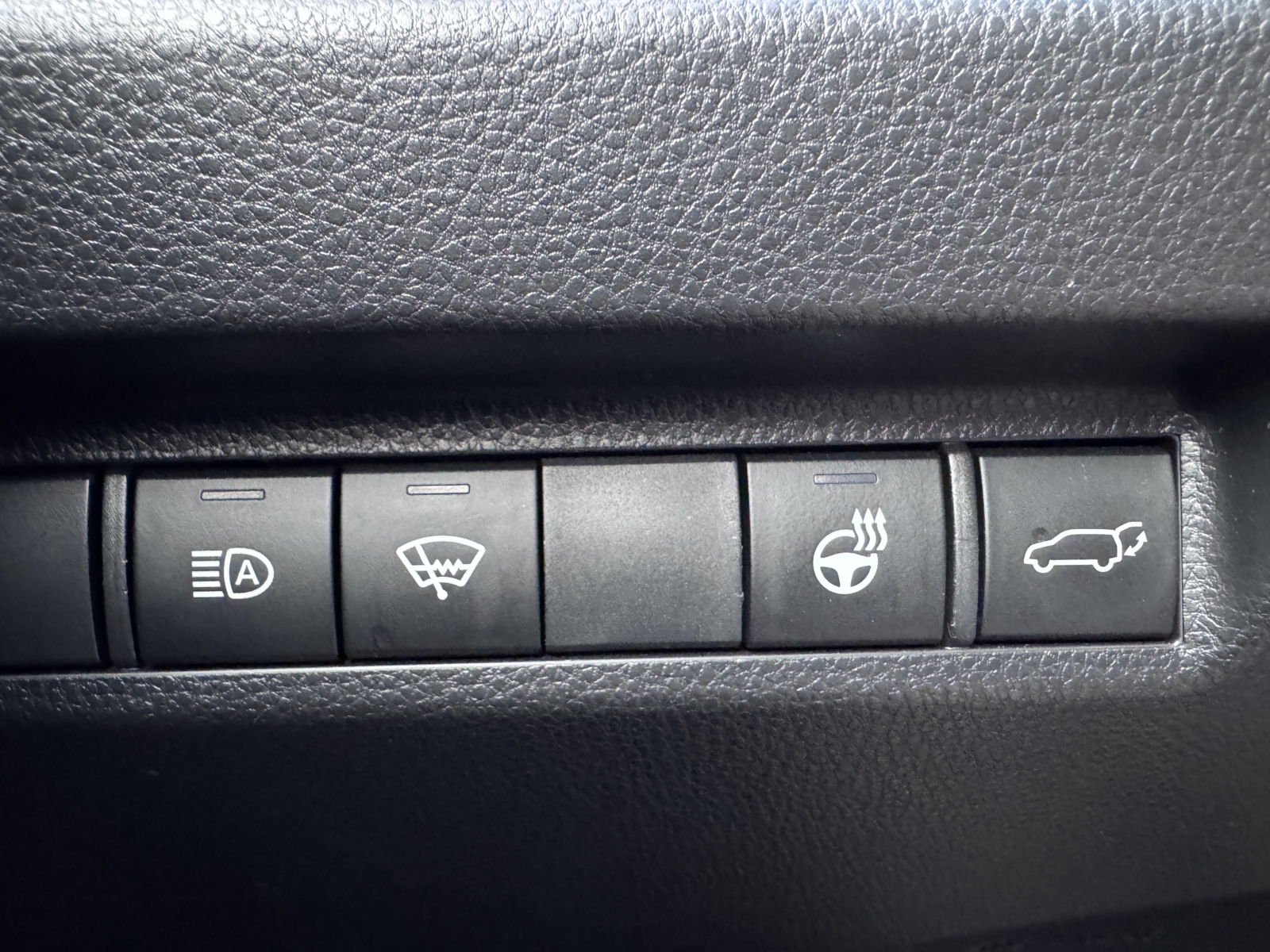 Toyota RAV4 2.0 Luxury + Comfort paketas 2022 m. 26