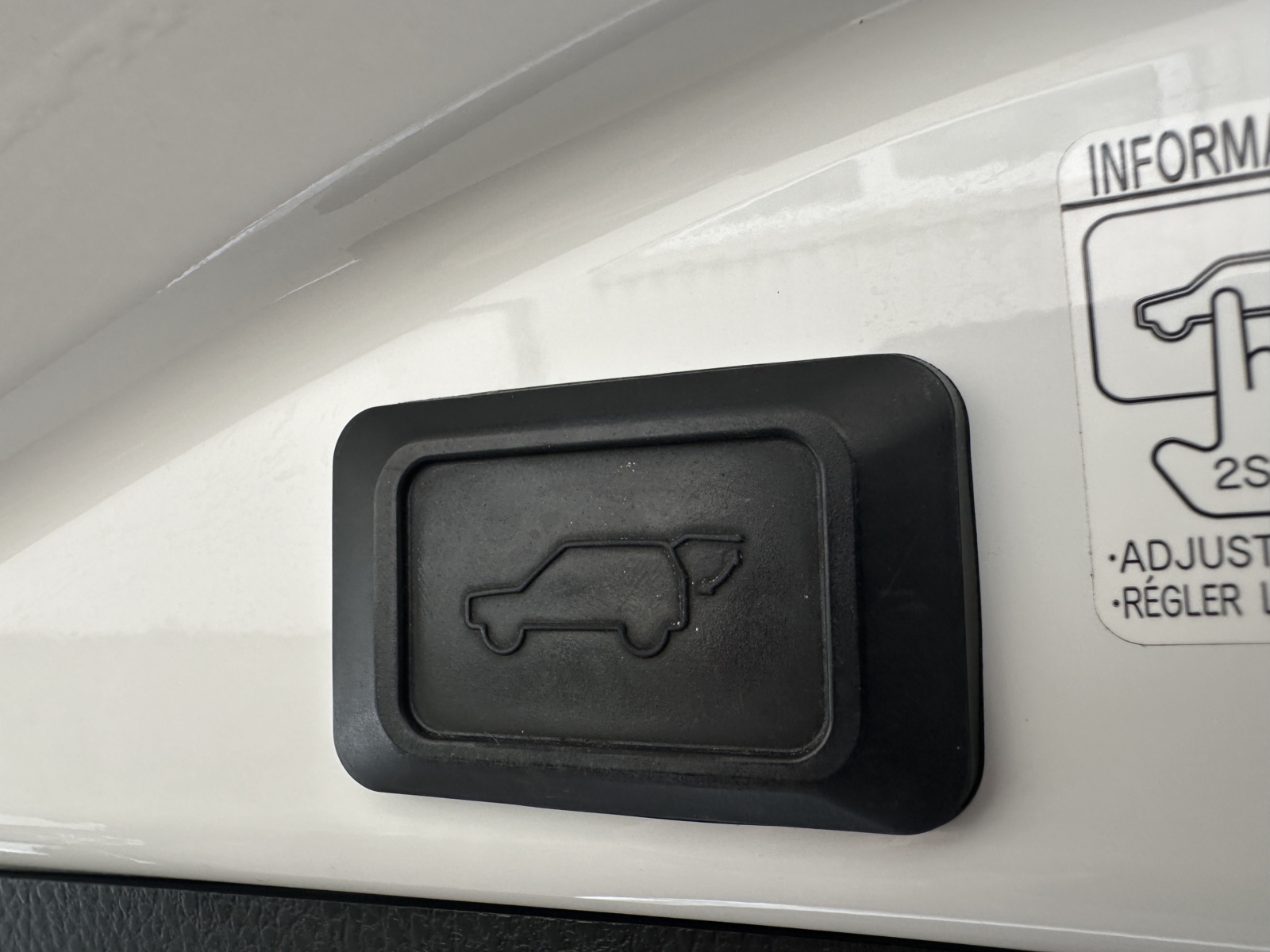 Toyota RAV4 2.5 Hybrid AWD Edition-S 2017 m. 23