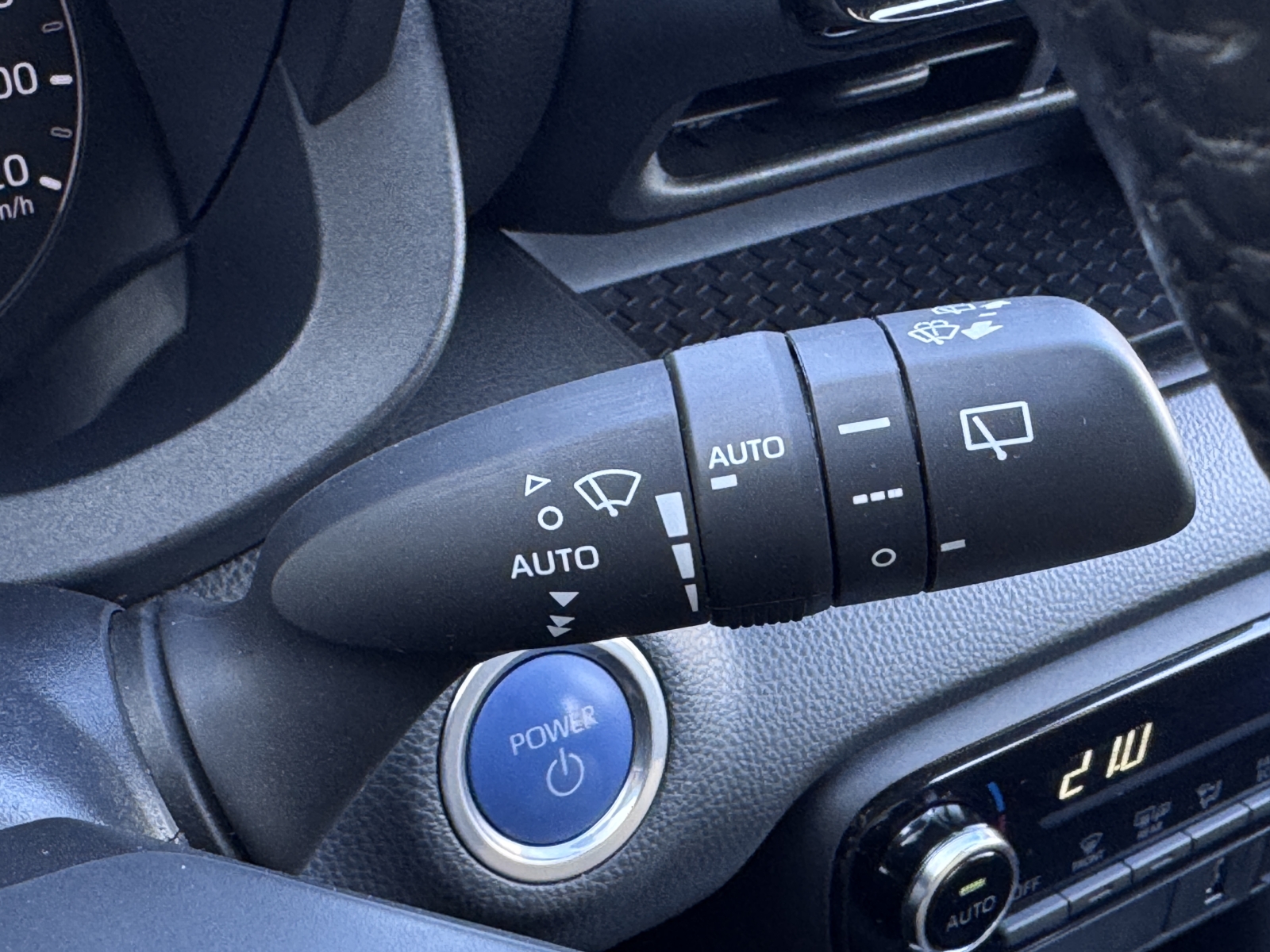 Toyota Yaris 1.5 Hybrid Active Plius 2023 m. 15