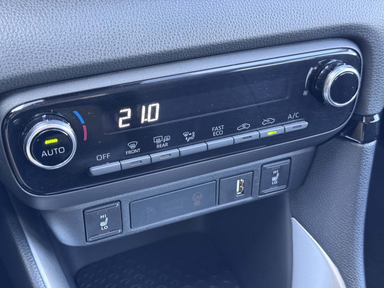 Toyota Yaris 1.5 Hybrid Active Plius 2023 m. 23