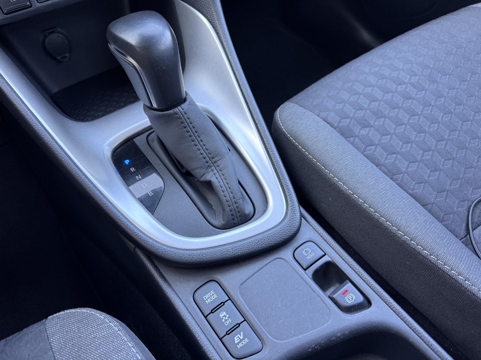 Toyota Yaris 1.5 Hybrid Active Plius 2023 m. 25
