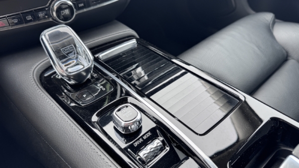 Volvo S60 2.0 T8 Plug-in Hybrid Inscription AWD 2021 m. Įkraunamas hibridas 27