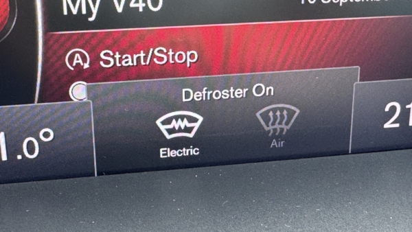 Volvo V40 2.0 D3 R-Design 2019 m. 19