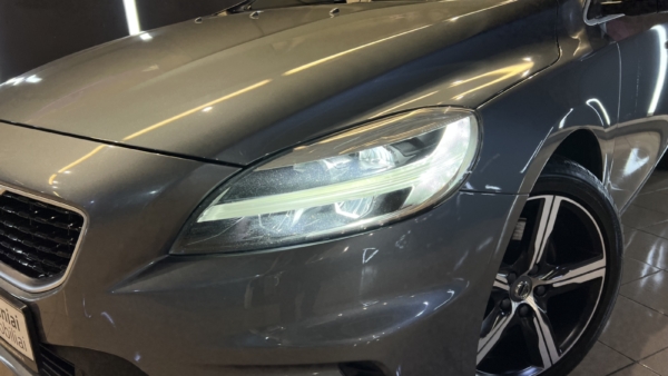 Volvo V40 2.0 D3 R-Design 2019 m. 3