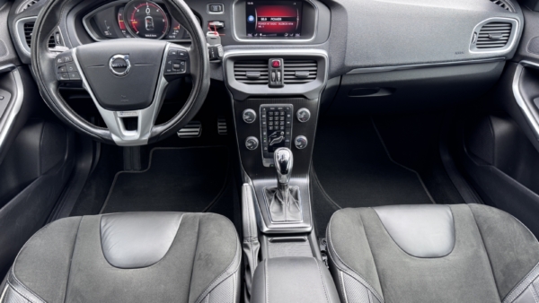 Volvo V40 2.0 D3 R-Design 2019 m. 5