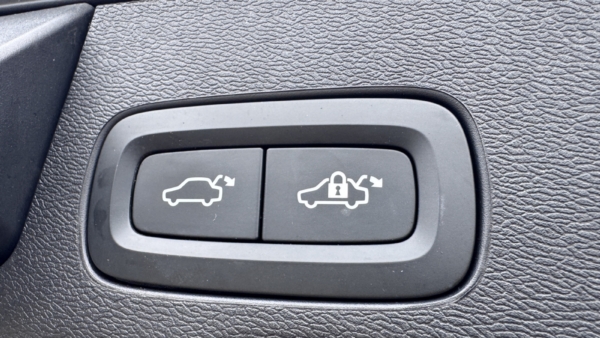 Volvo XC60 2.0 Plug-in Momentum AWD 2019 m. Įkraunamas hibridas 11