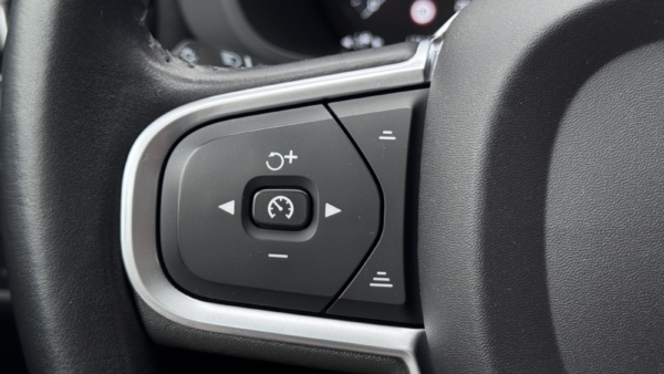 Volvo XC60 2.0 Plug-in Momentum AWD 2019 m. Įkraunamas hibridas 16