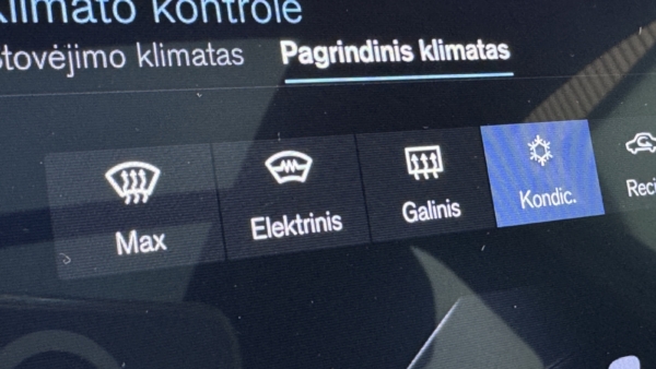 Volvo XC60 2.0 Plug-in Momentum AWD 2019 m. Įkraunamas hibridas 23