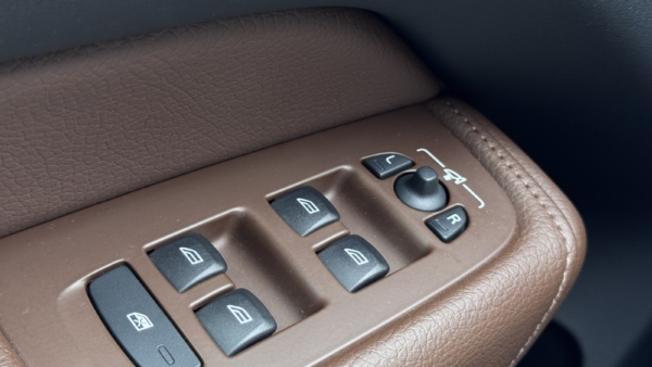Volvo XC60 2.0 Plug-in Momentum AWD 2019 m. Įkraunamas hibridas 29