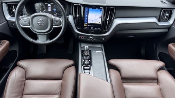 Volvo XC60 2.0 Plug-in Momentum AWD 2019 m. Įkraunamas hibridas 6