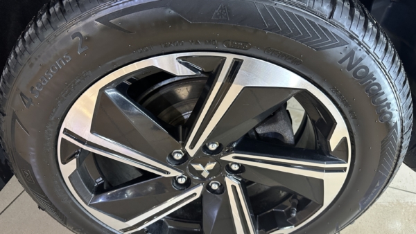 Mitsubishi Eclipse Cross 2,4 PHEV 4WD 2023 m. Įkraunamas hibridas 27