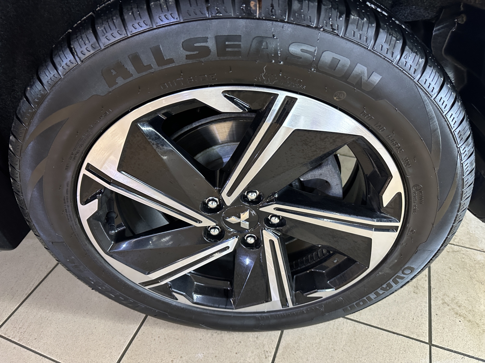 Mitsubishi Eclipse Cross 2,4 PHEV 4WD 2023 m. Įkraunamas hibridas 29
