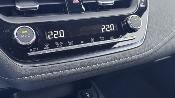 Toyota Corolla TS 1.8 Hybrid Active 2025 m. 24