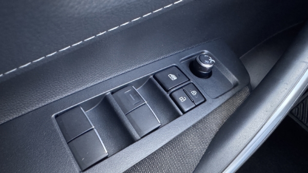 Toyota Corolla TS 1.8 Hybrid Active 2025 m. 27