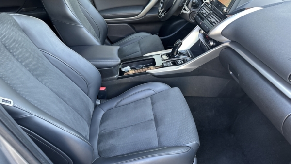 Mitsubishi Eclipse Cross 2,4 PHEV 4WD 2023 m. Įkraunamas hibridas 4
