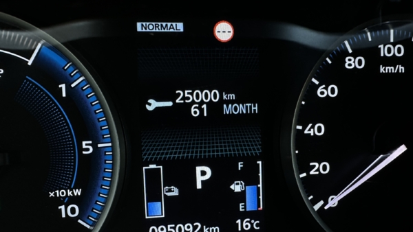Mitsubishi Eclipse Cross 2,4 PHEV 4WD 2023 m. Įkraunamas hibridas 8