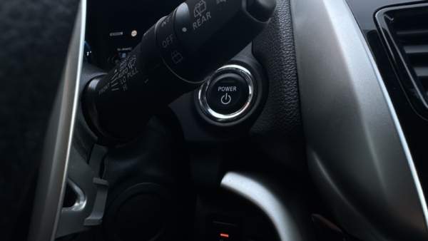 Mitsubishi Eclipse Cross 2,4 PHEV 4WD 2023 m. Įkraunamas hibridas 12
