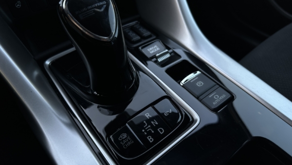 Mitsubishi Eclipse Cross 2,4 PHEV 4WD 2023 m. Įkraunamas hibridas 17