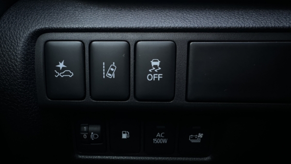 Mitsubishi Eclipse Cross 2,4 PHEV 4WD 2023 m. Įkraunamas hibridas 19