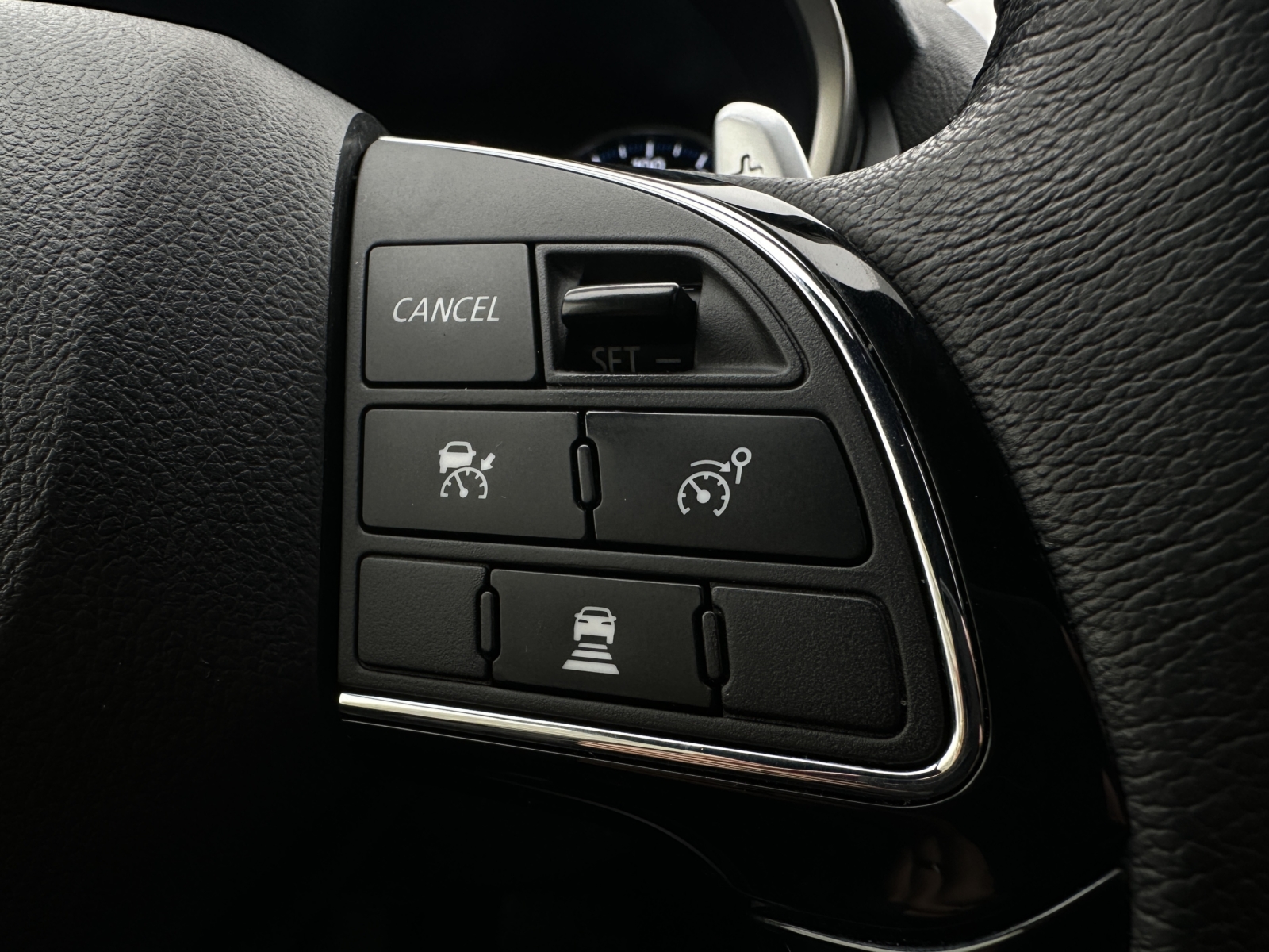 Mitsubishi Eclipse Cross 2,4 PHEV 4WD 2023 m. Įkraunamas hibridas 8